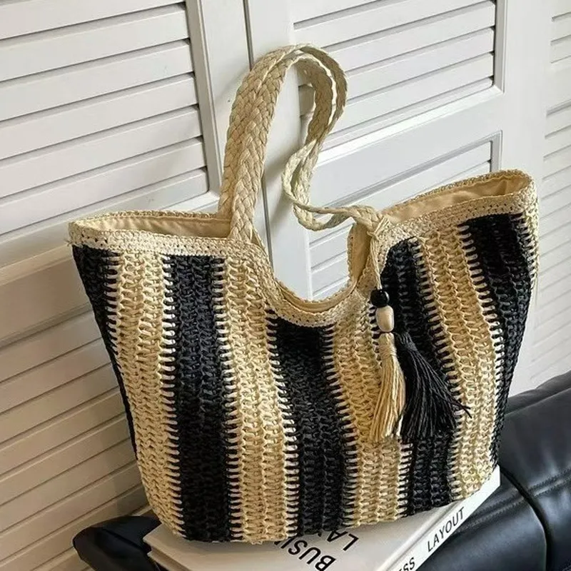 Striped woven straw tote bag f - огляд і ціна Beach Bag Straw