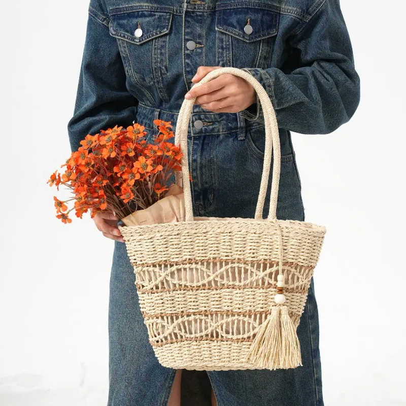 Hollow-Shoulder Straw Tote Bag - огляд і ціна Beach Bag Straw