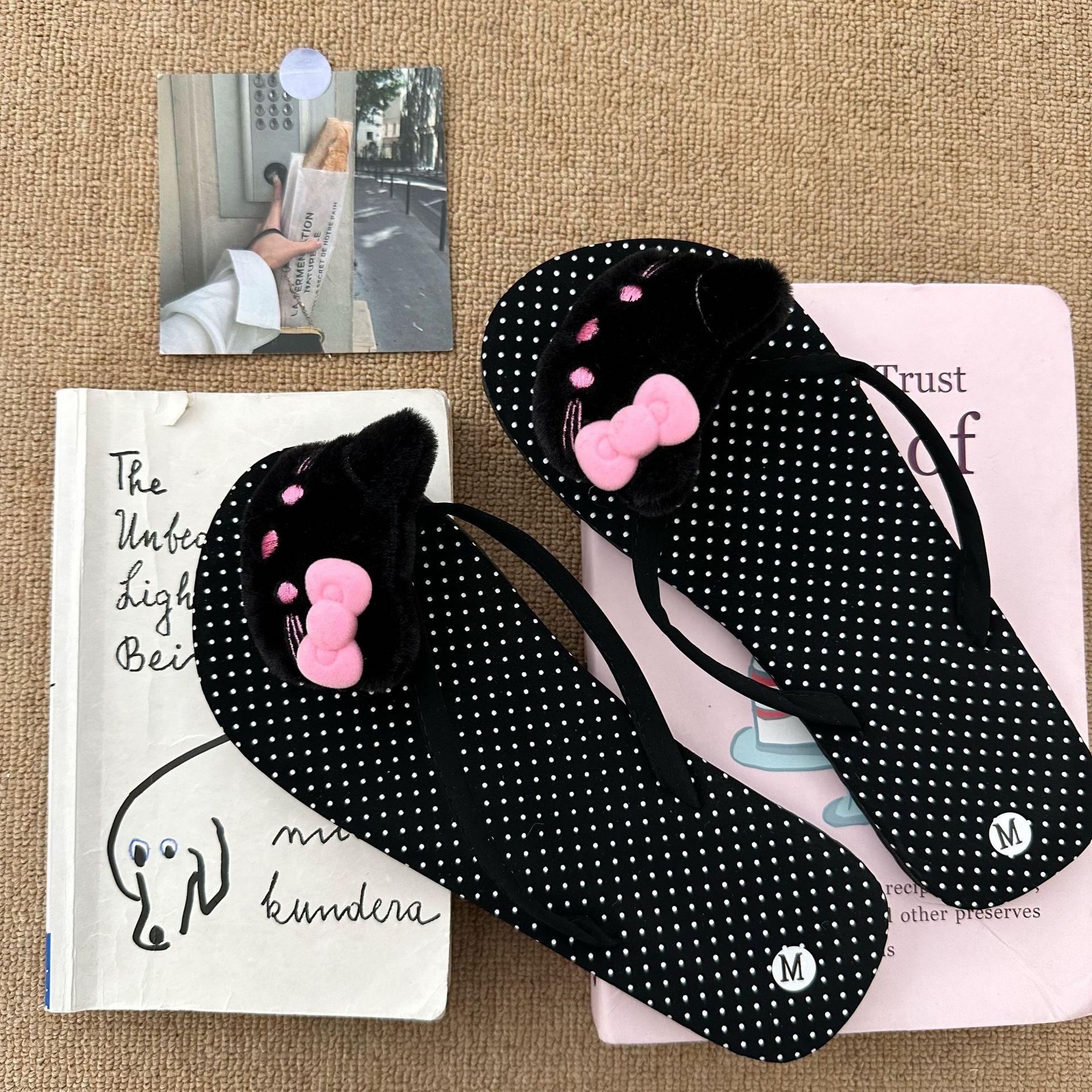Hello Kitty Cartoon Flip-flops - огляд і ціна Summer Clothing Kids