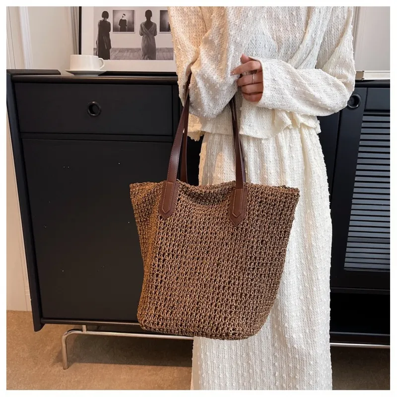 Women's handwoven straw tote b - огляд і ціна Beach Bag Straw
